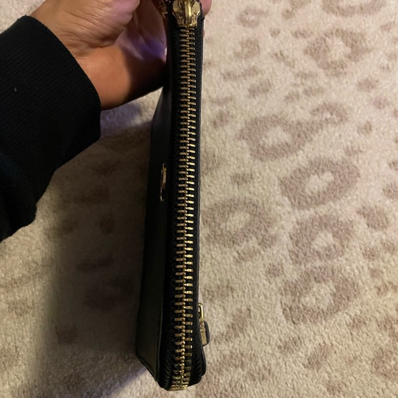 Used Tory Burch wristlet. - Picture 7 of 8
